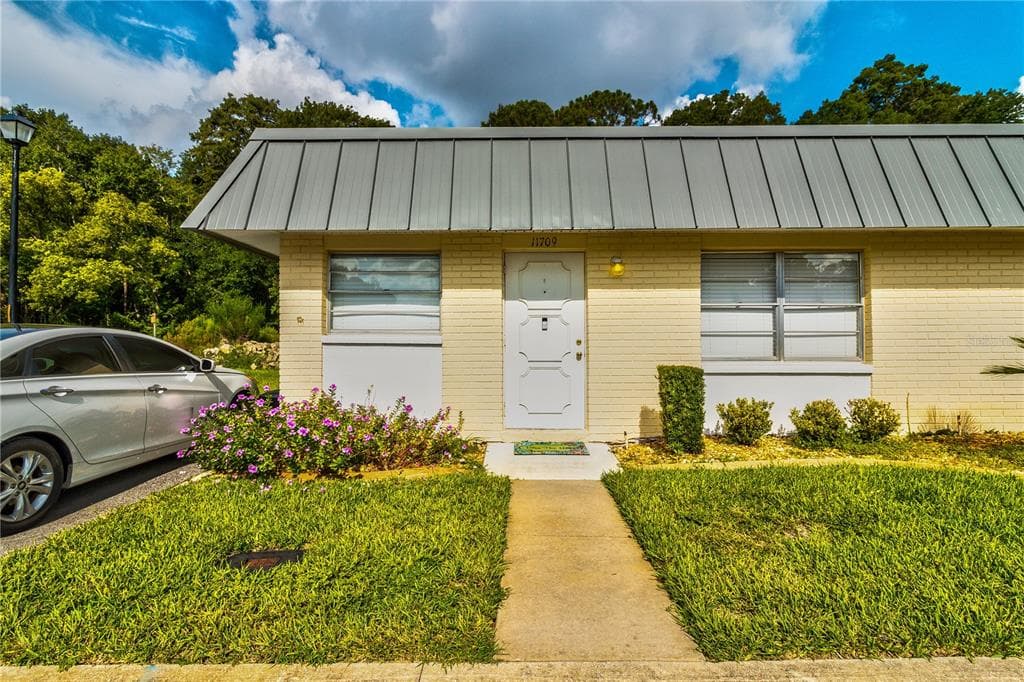 11709 BAYONET LANE NEW PORT RICHEY, FL 34654