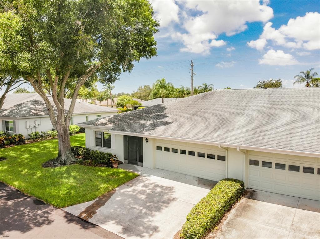 2423 LANCASTER DRIVE SUN CITY CENTER, FL 33573