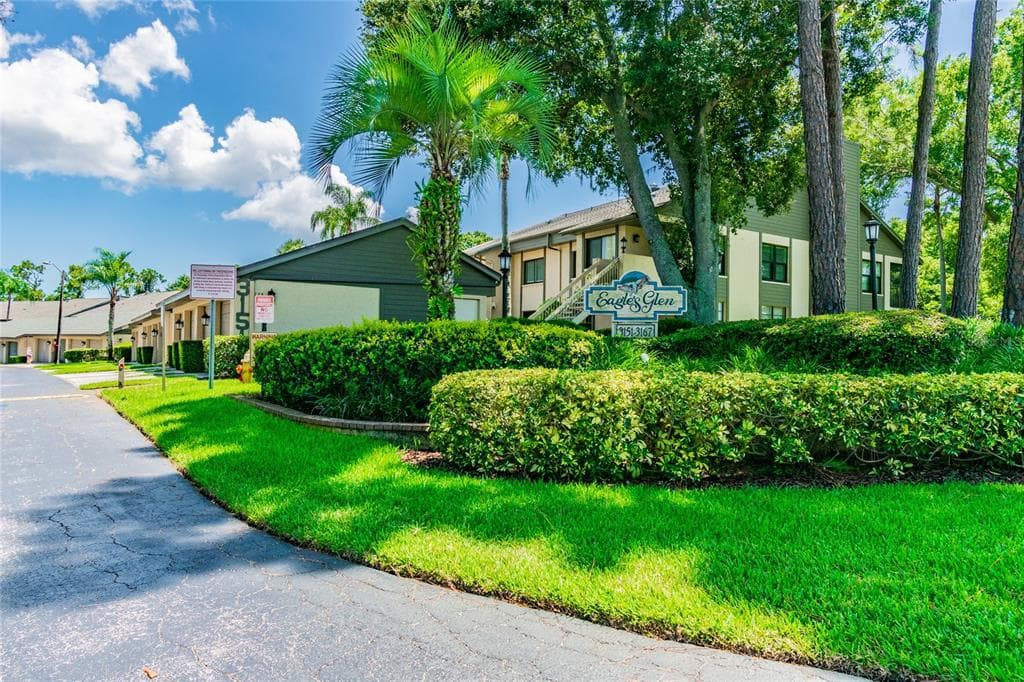 3157 LANDMARK DRIVE UNIT 422 CLEARWATER, FL 33761