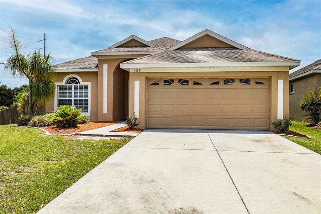 5139 CLOVER MIST DRIVE APOLLO BEACH, FL 33572