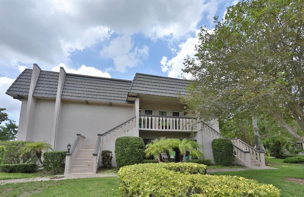 1501 CORDOVA GREEN UNIT 1501 SEMINOLE, FL 33777