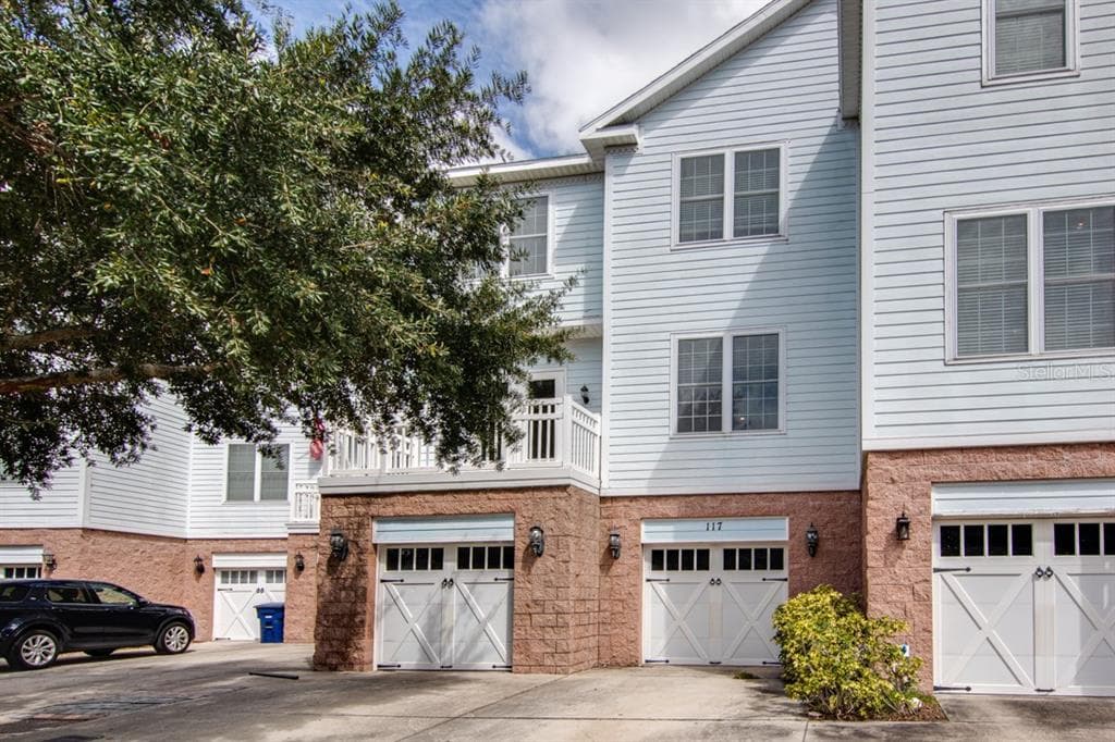117 S ARRAWANA AVENUE TAMPA, FL 33609