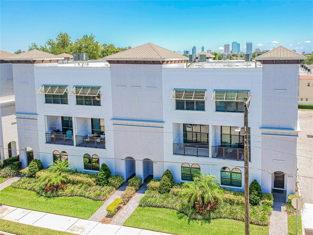 218 S AUDUBON AVENUE TAMPA, FL 33609