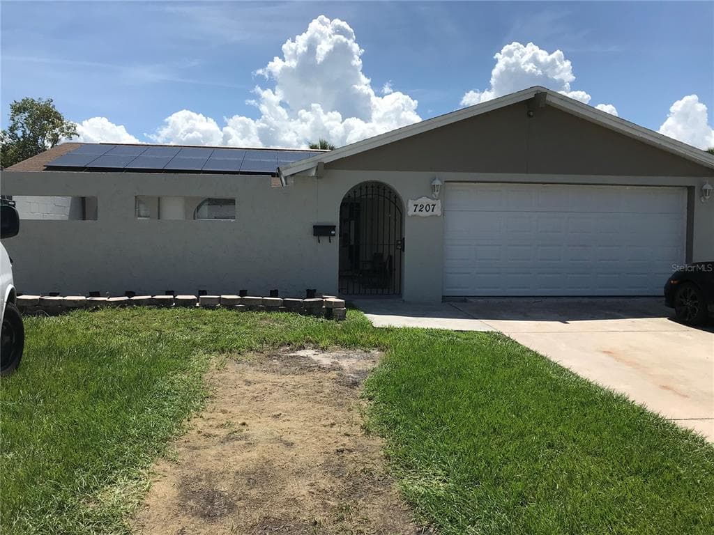 7207 RIVERWOOD BOULEVARD TAMPA, FL 33615