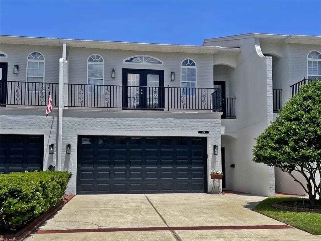 1114 S MOODY AVENUE UNIT 5 TAMPA, FL 33629