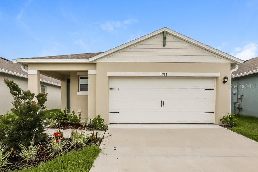3914 ANGOLA LANE SANFORD, FL 32771