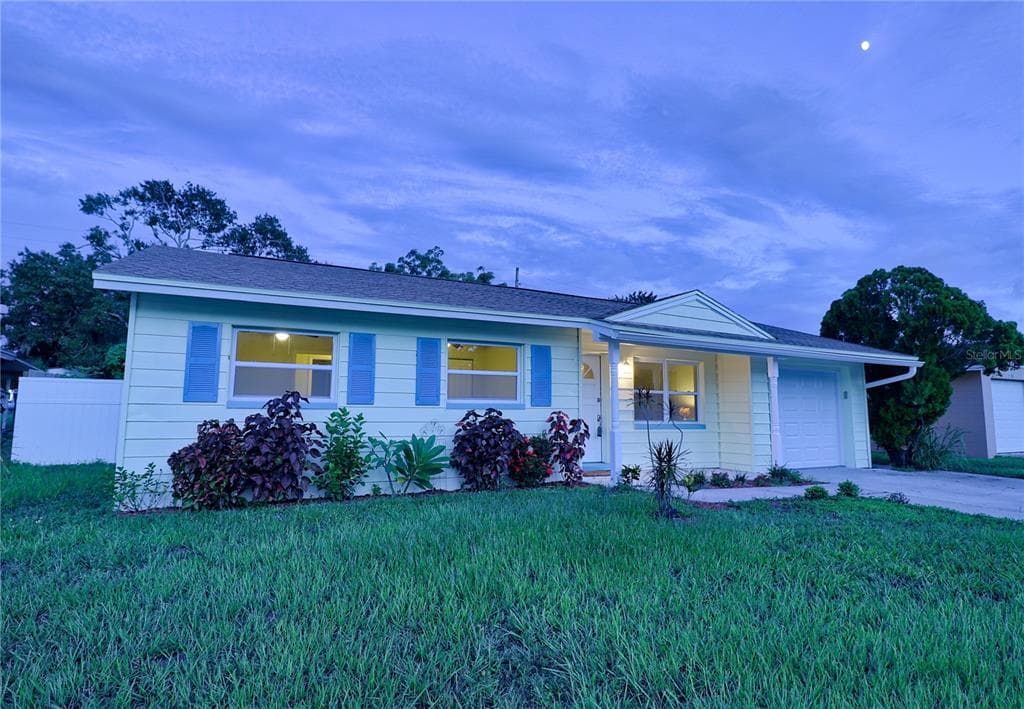 6155 DUNBEATH STREET N ST PETERSBURG, FL 33709
