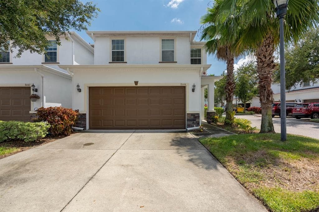 8644 MIRAMAR TERRACE CIRCLE TEMPLE TERRACE, FL 33637