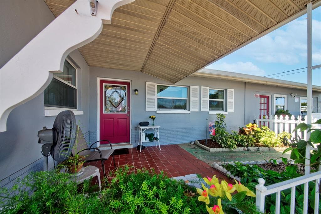 5506 BAROQUE DRIVE HOLIDAY, FL 34690
