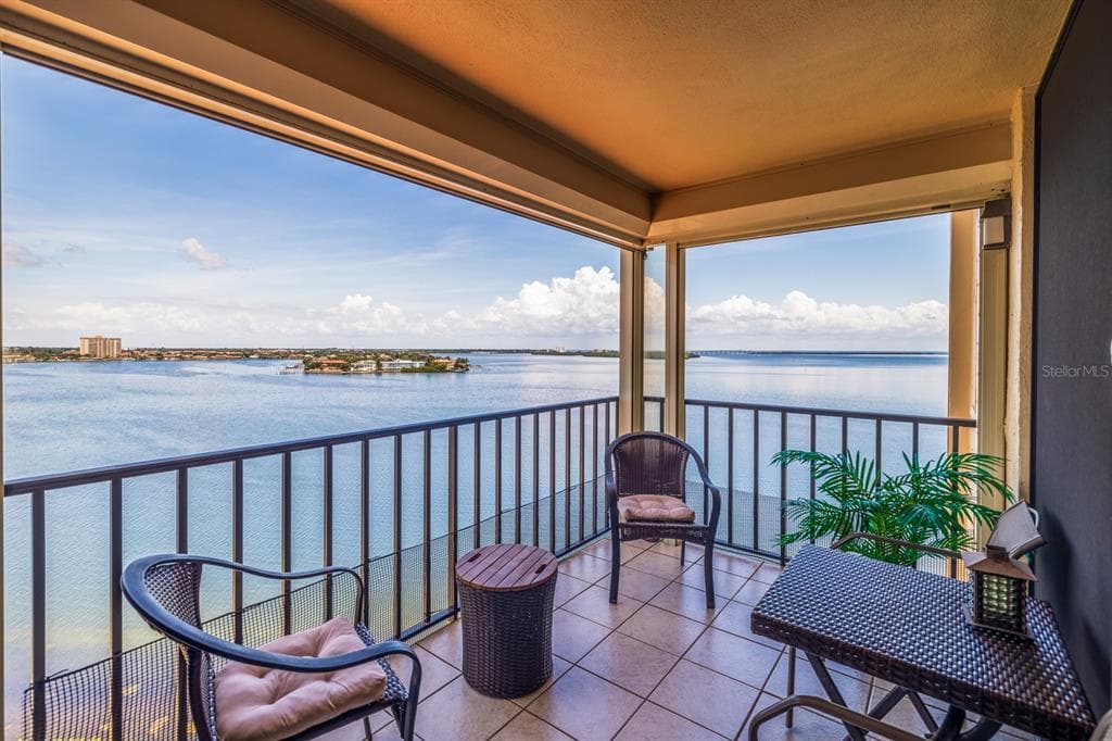 6322 PALMA DEL MAR BOULEVARD S UNIT 1007 ST PETERSBURG, FL 33715