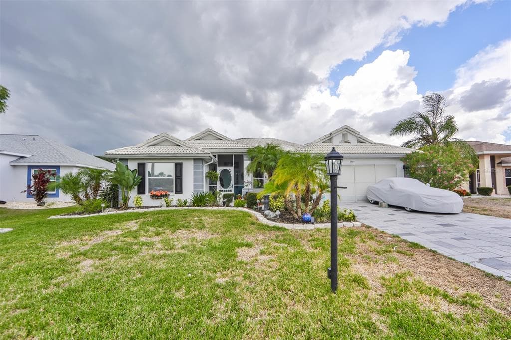 1909 E DEL WEBB BOULEVARD SUN CITY CENTER, FL 33573