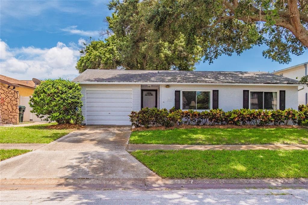 12927 129TH TERRACE LARGO, FL 33774