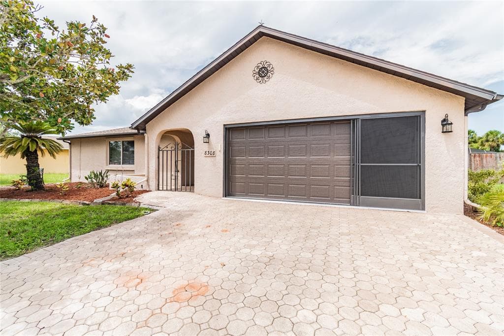 8308 BROKEN WILLOW LANE