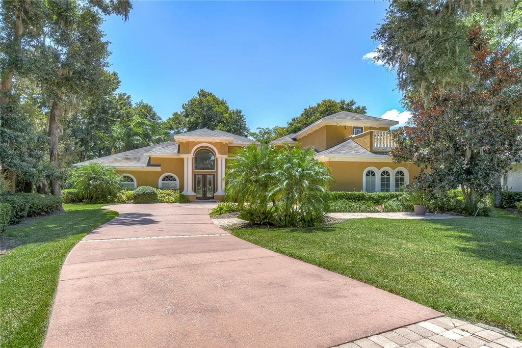 2305 DOVEWOOD ESTATES COURT VALRICO, FL 33594