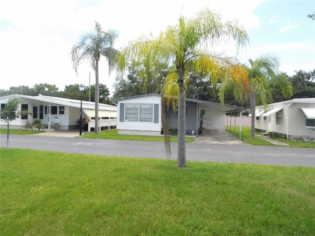 10874 POPLAR STREET NE UNIT 89 ST PETERSBURG, FL 33716