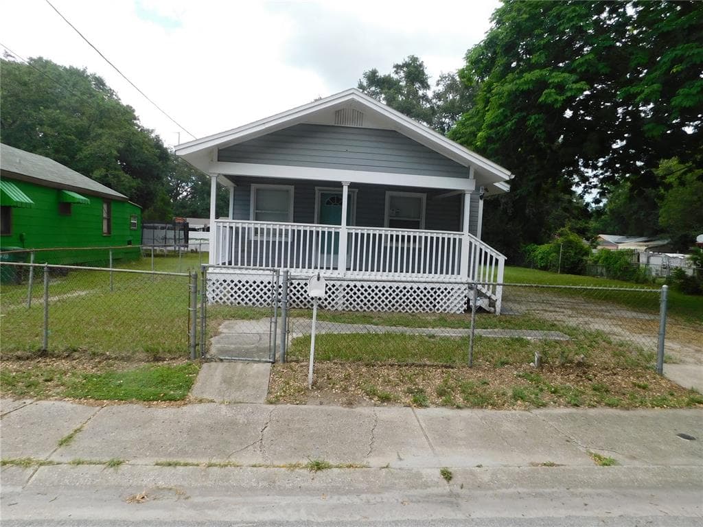 3504 BISHOP EDDIE NEWKIRK WAY TAMPA, FL 33605