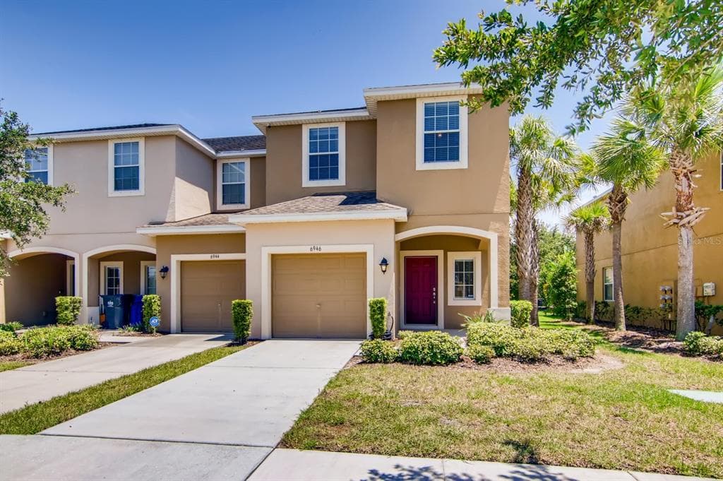 6946 TOWNE LAKE ROAD RIVERVIEW, FL 33578