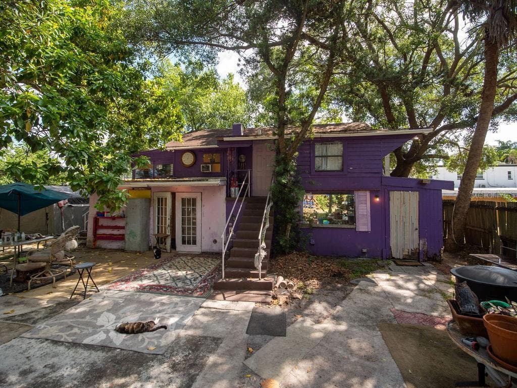 3721 IRIS STREET N ST PETERSBURG, FL 33704