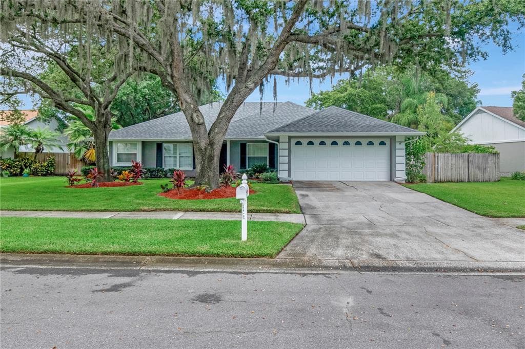 15109 LYNX DRIVE TAMPA, FL 33624