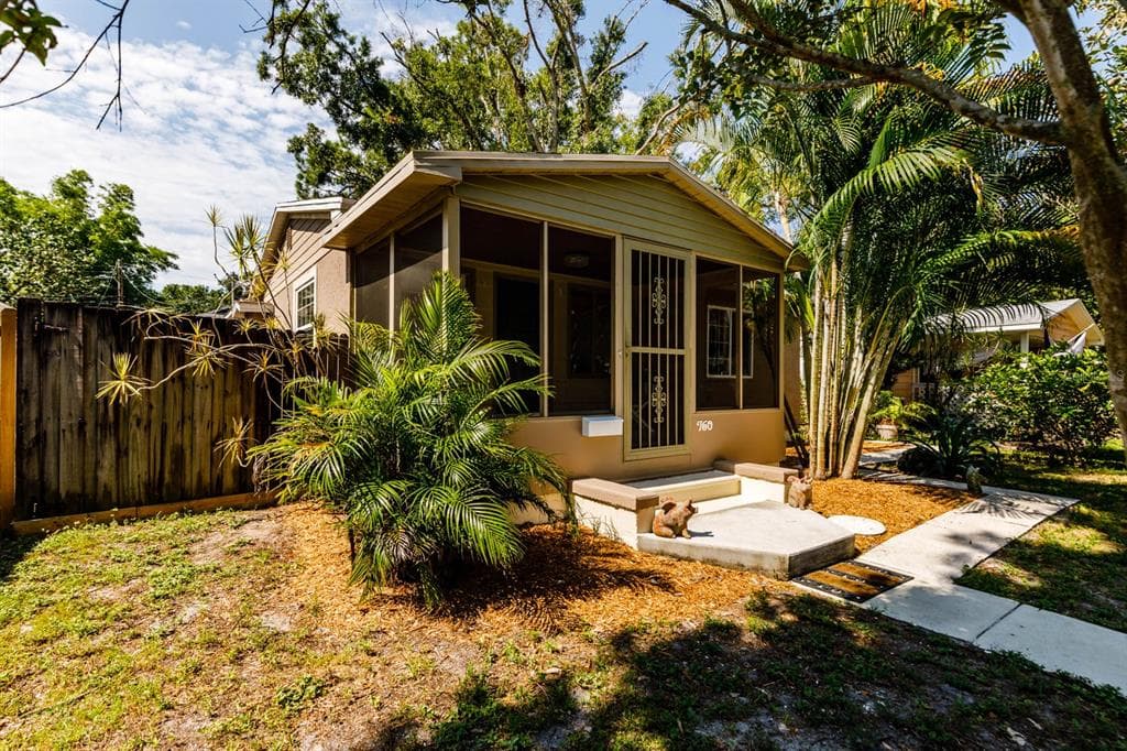 760 49TH AVENUE N ST PETERSBURG, FL 33703