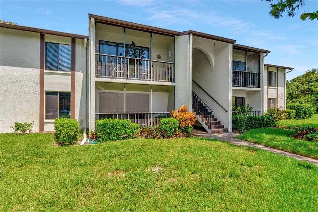 2642 PINE RIDGE WAY S UNIT E2 PALM HARBOR, FL 34684