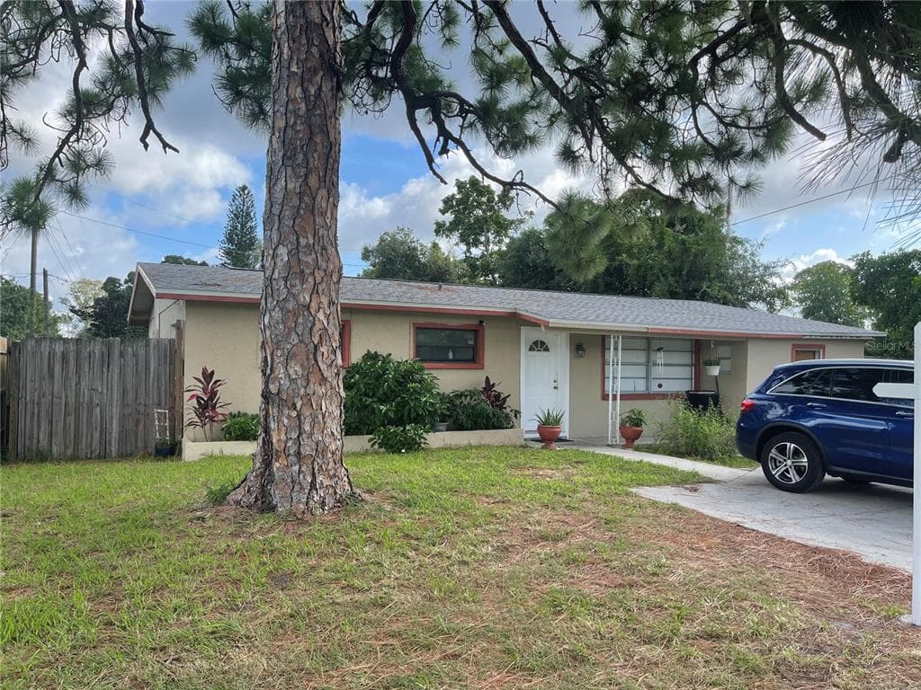 5139 BEE RIDGE ROAD SARASOTA, FL 34233