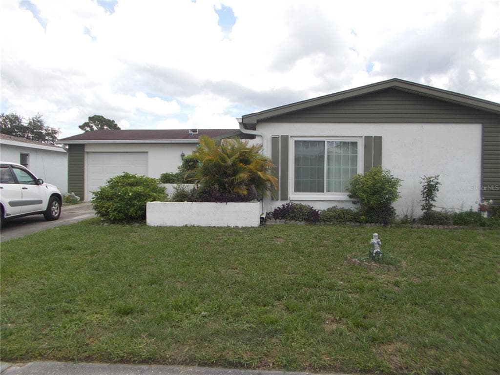 9900 GLEN MOOR LANE