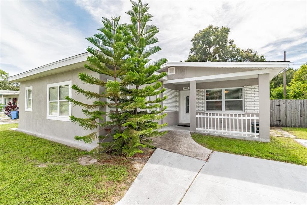 8062 54TH STREET N PINELLAS PARK, FL 33781