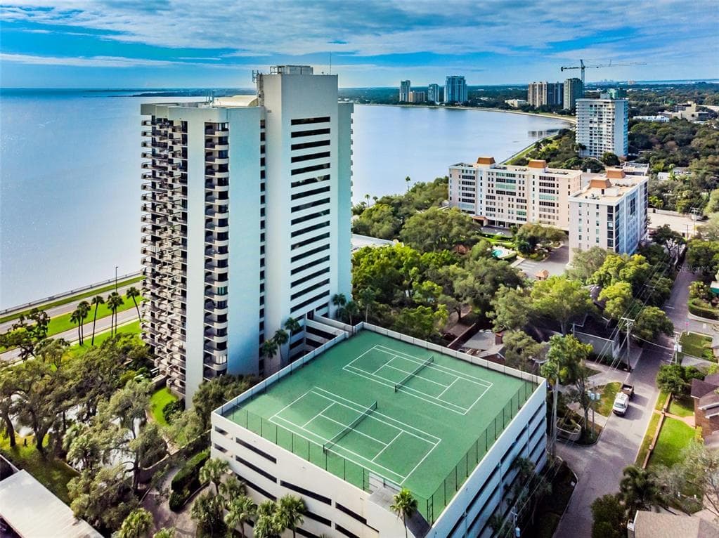 2413 BAYSHORE BOULEVARD UNIT 1503 TAMPA, FL 33629