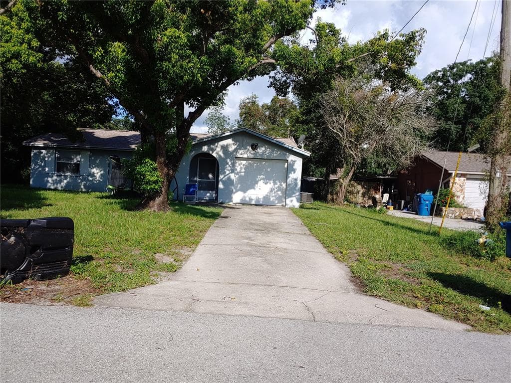 1115 CARMONA AVENUE SPRING HILL, FL 34608