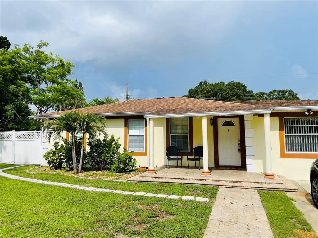 6818 10TH STREET N ST PETERSBURG, FL 33702