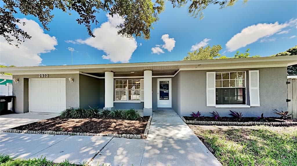 2932 STRATFORD DRIVE LARGO, FL 33771