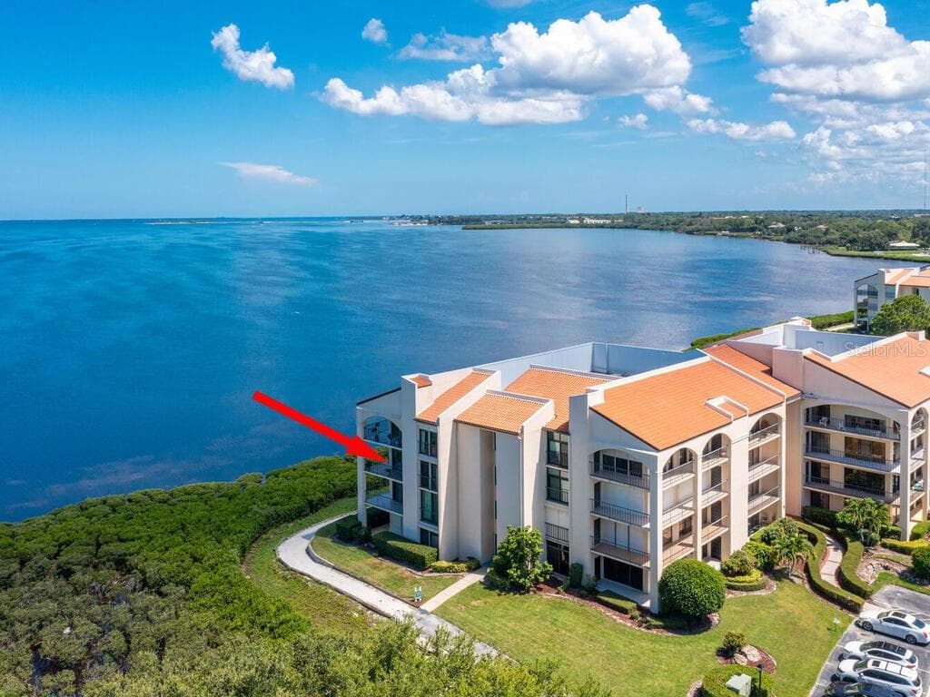 433 MARINER DRIVE UNIT 433 TARPON SPRINGS, FL 34689