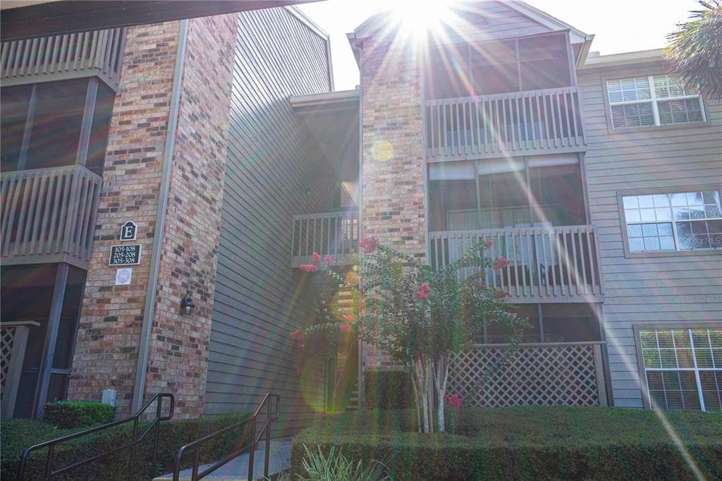 2500 WINDING CREEK BOULEVARD UNIT E205 CLEARWATER, FL 33761
