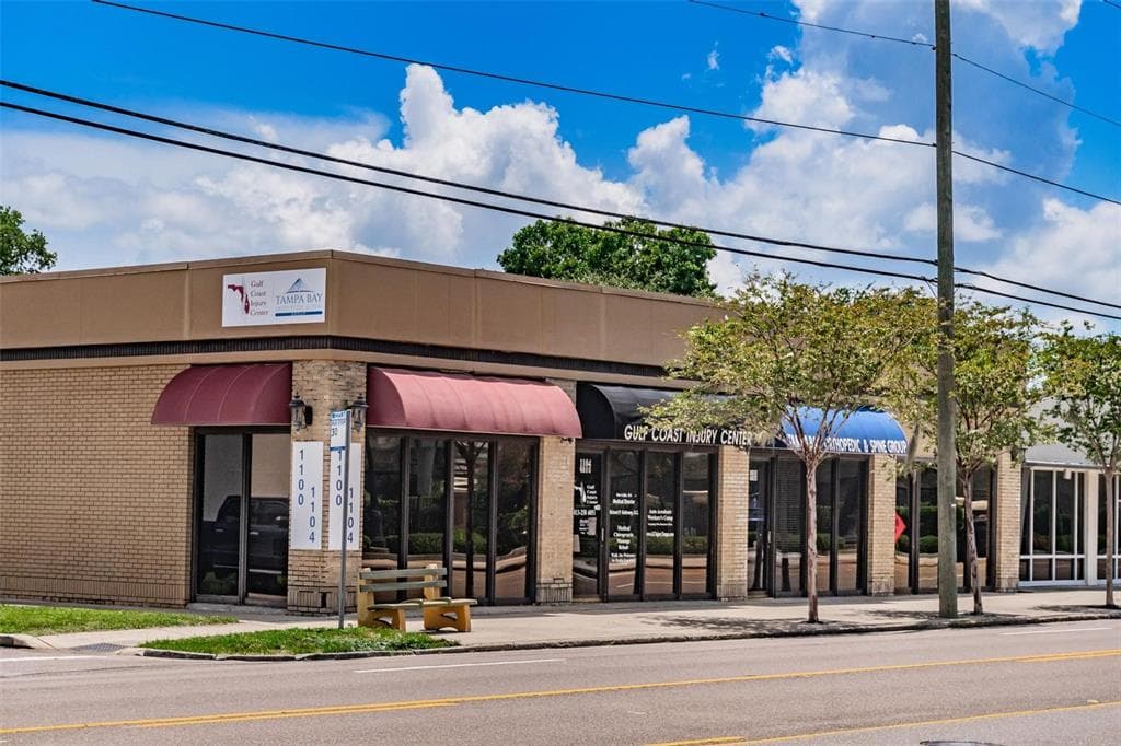 1100 W KENNEDY BOULEVARD TAMPA, FL 33606