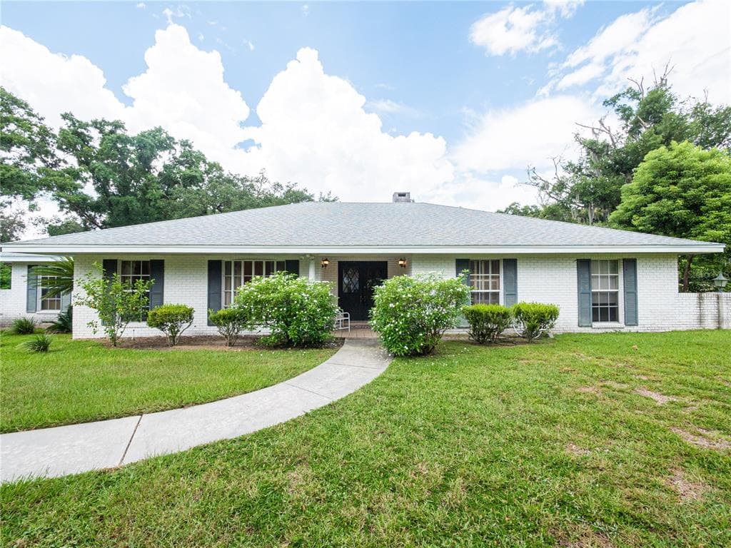 5464 GLENMORE DRIVE LAKELAND, FL 33813