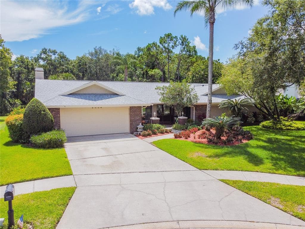5004 CHATTAM LANE TAMPA, FL 33624
