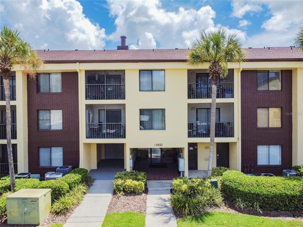 13602 S VILLAGE DRIVE UNIT 1306 TAMPA, FL 33618