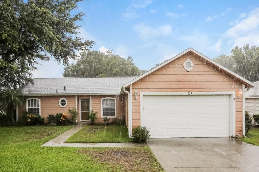 1005 HART BRANCH DRIVE OVIEDO, FL 32765
