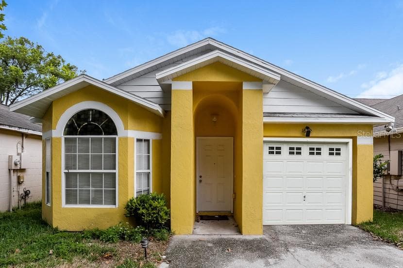 1632 CHATHAM CIRCLE APOPKA, FL 32703