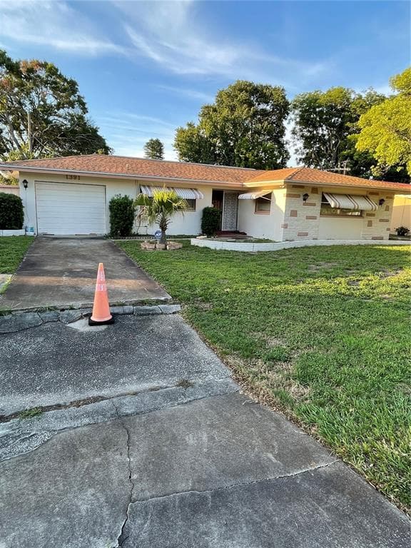 1391 63RD AVENUE S ST PETERSBURG, FL 33705