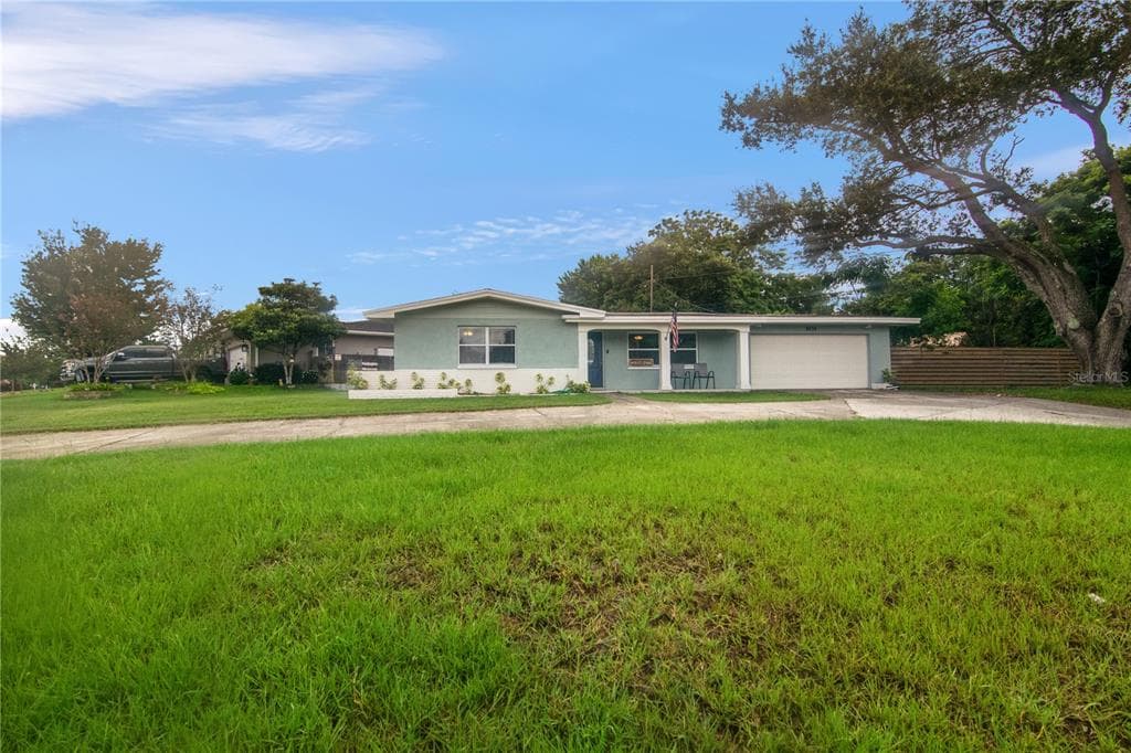 1931 PATLIN CIRCLE S LARGO, FL 33770