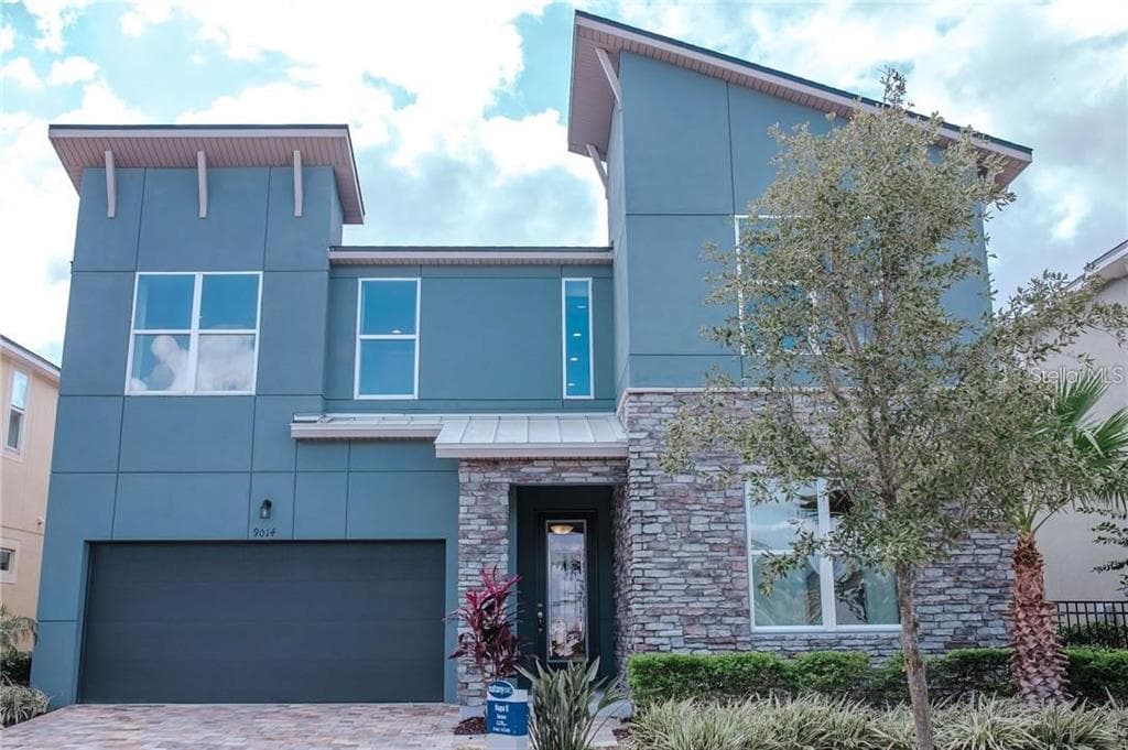 9014 PELICAN COVE TRAIL KISSIMMEE, FL 34747