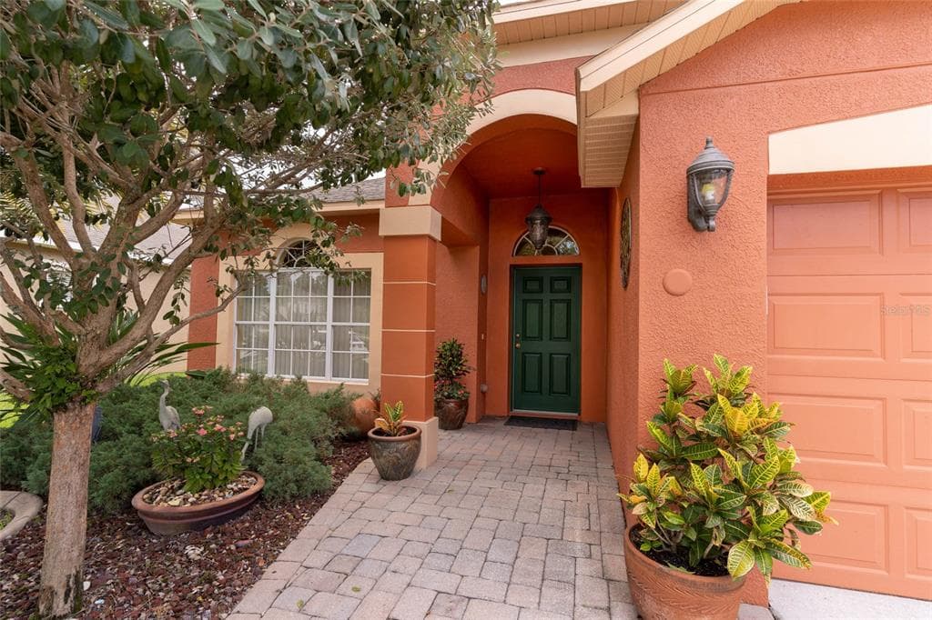 7908 STONEY HILL DRIVE WESLEY CHAPEL, FL 33545