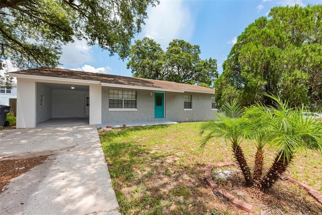1548 SARAH STREET LAKE WALES, FL 33898