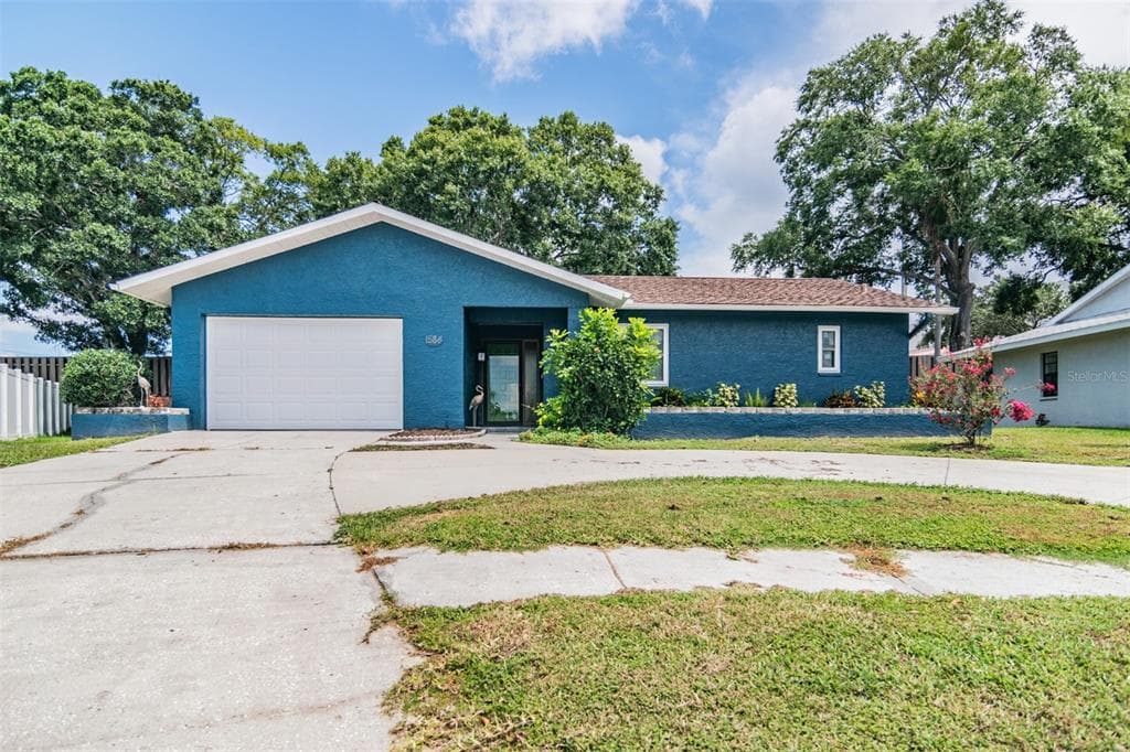 1584 BRANDYWINE WAY DUNEDIN, FL 34698