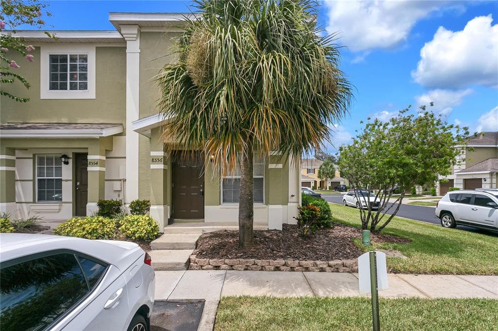 8556 BRUSHLEAF WAY TAMPA, FL 33647