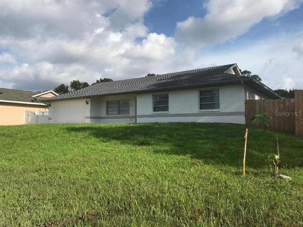925 HOOD AVENUE NW PORT CHARLOTTE, FL 33948