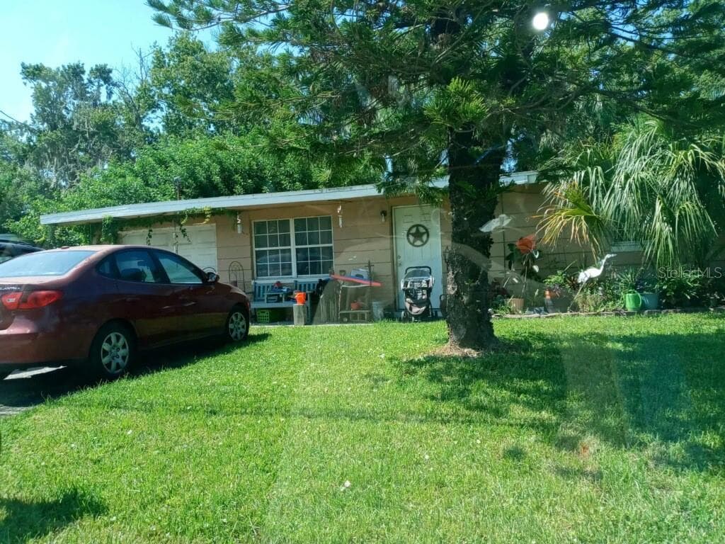 6715 SANDRA DRIVE