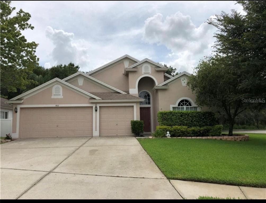 5821 MONTFORD DRIVE ZEPHYRHILLS, FL 33541